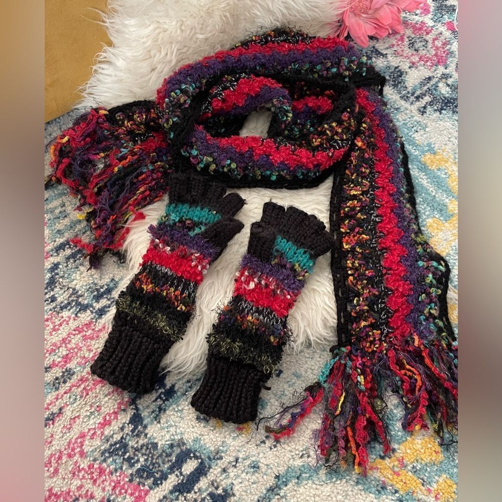 Steve Madden Multicolor Scarf & Fingerless Gloves Set